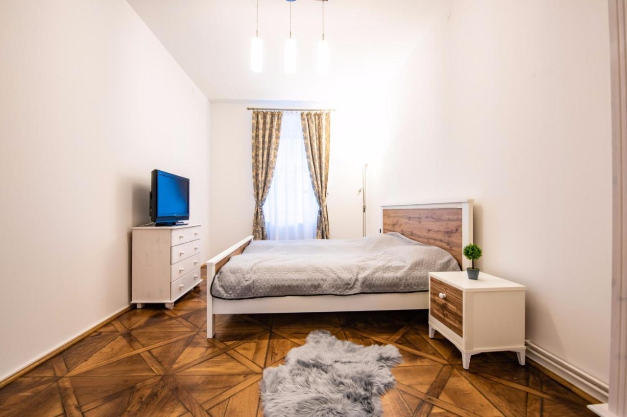 Apartment Amalia Sibiu Ngoại thất bức ảnh
