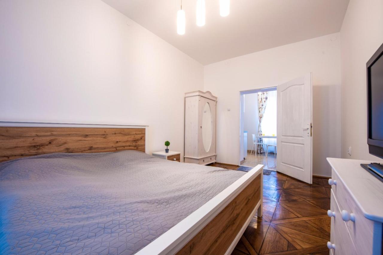 Apartment Amalia Sibiu Ngoại thất bức ảnh