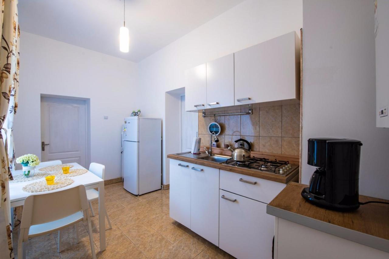 Apartment Amalia Sibiu Ngoại thất bức ảnh