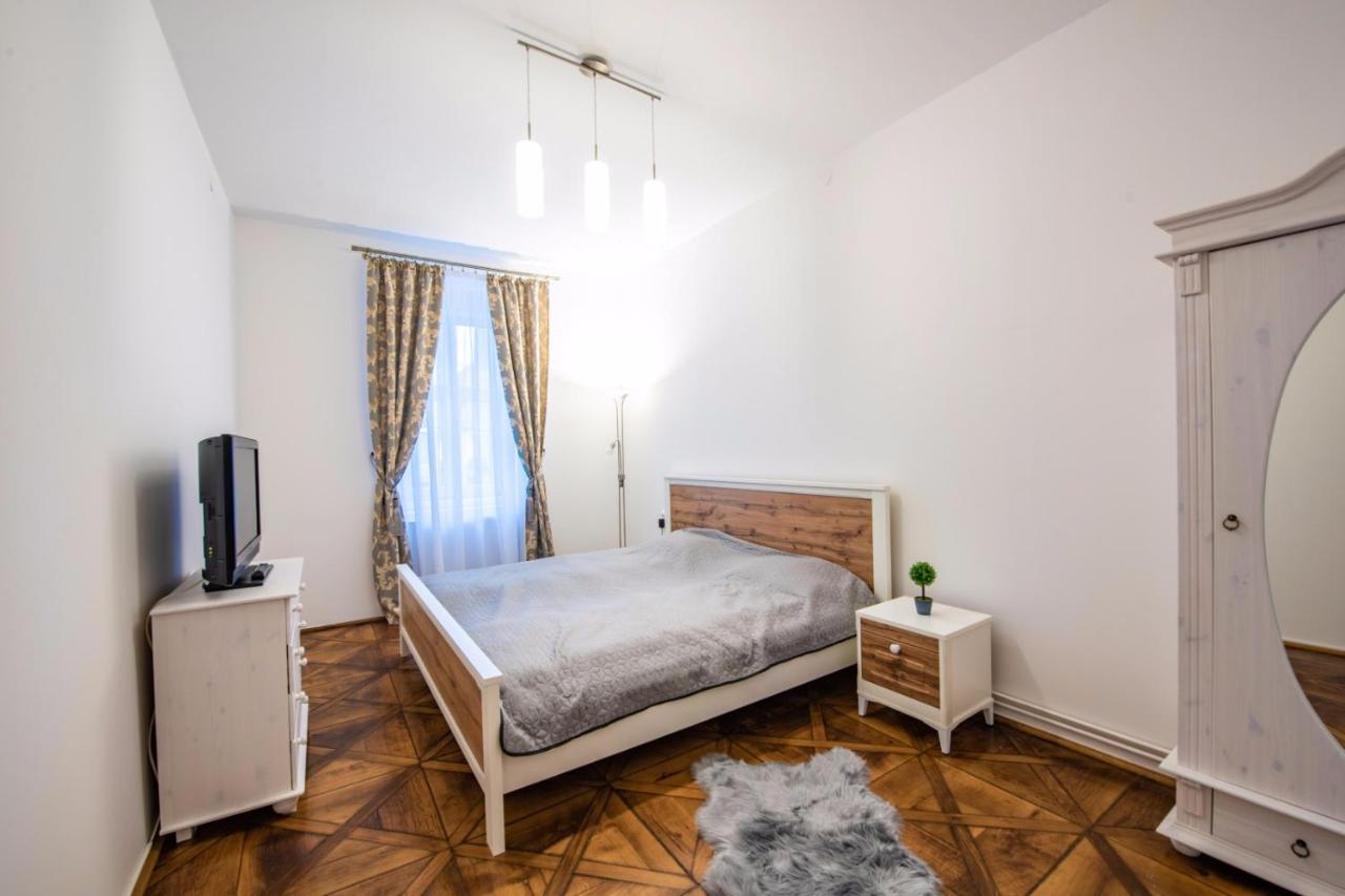 Apartment Amalia Sibiu Ngoại thất bức ảnh