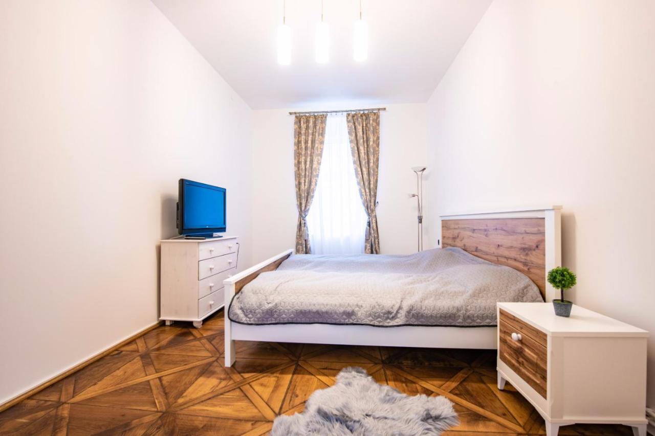 Apartment Amalia Sibiu Ngoại thất bức ảnh